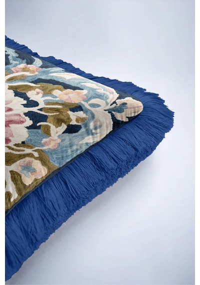 Çiçekli Vintage Motifli Saçaklı Yastık Kılıfı - Şakayık Retro Pembe Lacivert Püsküllü Kırlent Kılıfı Gizli Rota Halo Çiçekli Vintage Motifli Saçaklı Yastık Kılıfı - Şakayık Retro Pembe Lacivert Püsküllü Kırlent Kılıfı Gizli Rota Halo