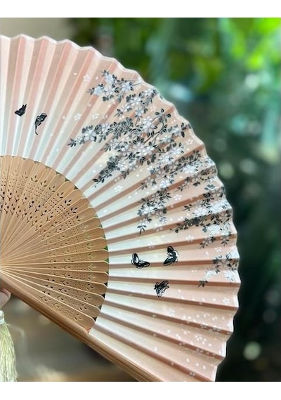 Ofisinn Beluga Yelpaze Bambu Kumaş Serinletici Vintage Şık Dekorasyon Püsküllü Japon Yelpaze Somon By-1000