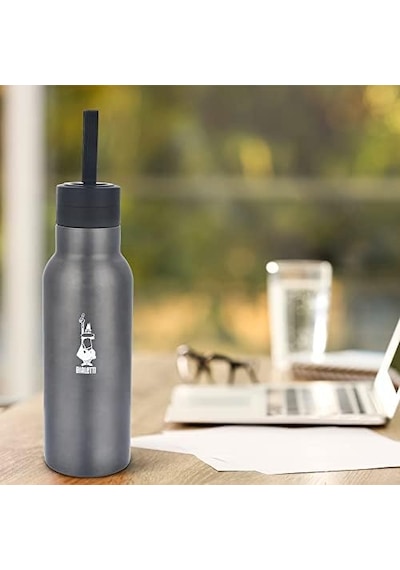 - Termal Şişe - 750ml - Koyu Gri Renk - Paslanmaz Çelik - Çift Katmanlı - 12 Saat 24 Saat Soğuk Tutar - Hava Geçirmez Vidalı Kapak Özelliği - Özel Silikon Conta Sayesinde Sızdırmaz Şişe Açık Beyaz - Termal Şişe - 750ml - Koyu Gri Renk - Paslanmaz Çelik - Çift Katmanlı - 12 Saat 24 Saat Soğuk Tutar - Hava Geçirmez Vidalı Kapak Özelliği - Özel Silikon Conta Sayesinde Sızdırmaz Şişe Açık Beyaz