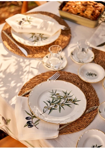 Bella Maison Olive Porselen 26 Parça 6 Kişilik Kahvaltı Takımı Yeşil Yeşil