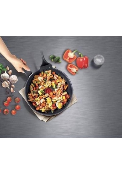 Tefal Titanyum 2X XL Force Difüzyon Tabanlı Tava - 24 cm