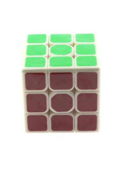 Beyaz Zemin Üzeri Renkli Zeka Küpü 3x3
