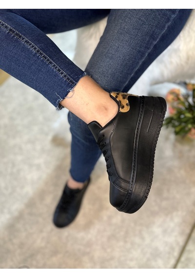 Günlük Kadın Sneaker Bağcıklı Hafif Kalın Yüksek Tabanlı Leopar Detaylı Yürüyüş Spor Ayakkabı 065 Siyah Leopar Günlük Kadın Sneaker Bağcıklı Hafif Kalın Yüksek Tabanlı Leopar Detaylı Yürüyüş Spor Ayakkabı 065 Siyah Leopar