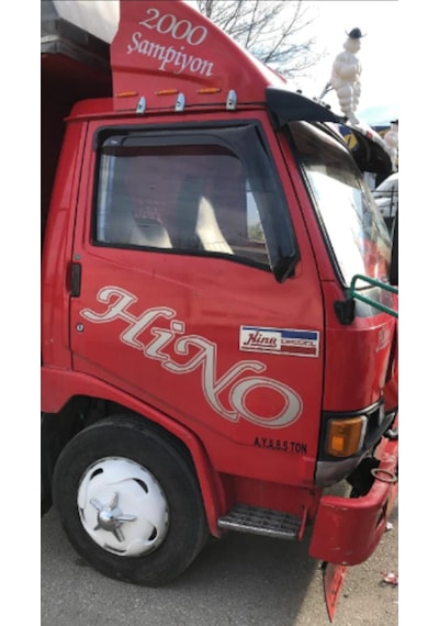 MKM Hino Kamyonet Cam Rüzgarlığı