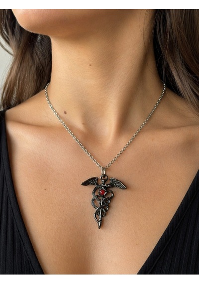 Kanatlı Figür Detaylı Metal Kolye Siyah Ton Zincirli Unisex Kolye Çok renkli