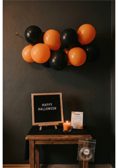 Cadılar Bayramı Halloween Süsleme Mini Set Siyah Keçe Yazı Panosu Standlı Balon Zincirli Tüm Yaşlar
