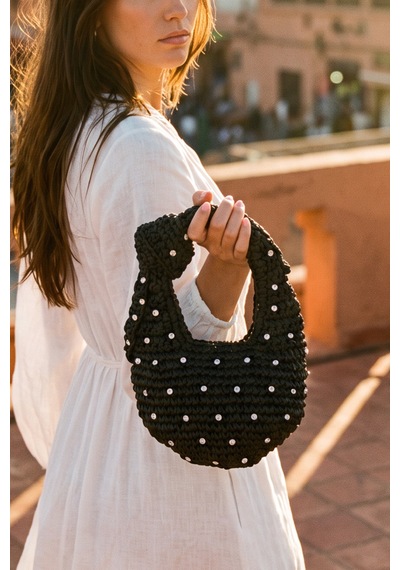 Yıldız Kristal Taşlı Siyah Örme Düğümlü Yarım Ay Silüetli Rustik Makrome Portföy Clutch Fermuarlı Astırlı Örgü Hasır Yazlık Tatil El Çantası Yıldız Kristal Taşlı Siyah Örme Düğümlü Yarım Ay Silüetli Rustik Makrome Portföy Clutch Fermuarlı Astırlı Örgü Hasır Yazlık Tatil El Çantası