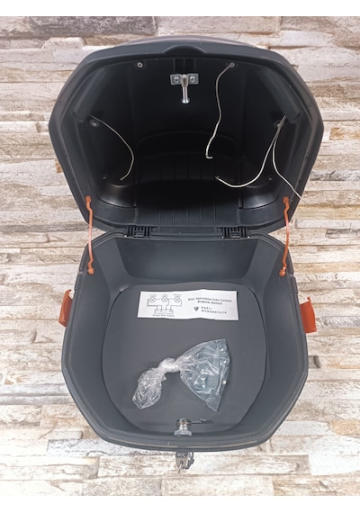 Motosiklet Arka Çanta 33 Lt Siyah Sinyal Ve Stop Işıklı