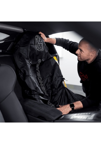 Gyeon Q²m Seat Cover Araç Ön Koltuk Koruyucu Kılıf Siyah- 1 Adet