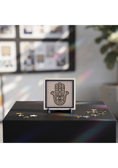 Hamsa Motifli Zarif Dekoratif Obje, Yaşam Alanınızı Zenginleştiren Modern Aksesuar 10x10 Cm