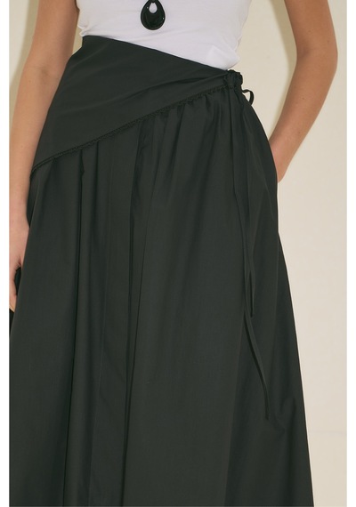 Manuka Önü Düğmeli Poplin Etek Siyah Ss26etk00001-01 Siyah