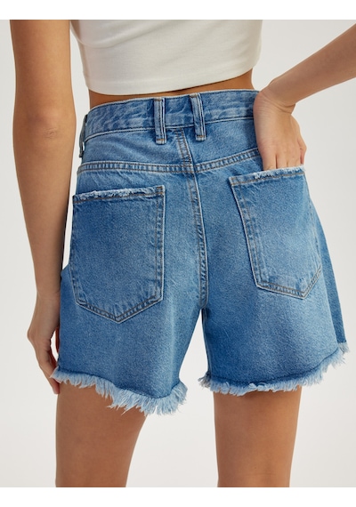 Koton Yıpranmış Püsküllü Düğmeli Denim Şort Açık İndigo 5sal40001md Açık İndigo