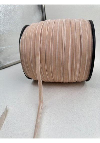 Paşateks- 1 Cm Düz Kadife-5 Metre -a.krem