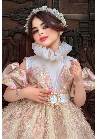 Riccotarz Kız Çocuk Palyaço Yaka Düşük Omuzlu Balon Kollu Eteği Kırçıllı V Kesim Detaylı Pudra Abiye Pudra Riccotarz Kız Çocuk Palyaço Yaka Düşük Omuzlu Balon Kollu Eteği Kırçıllı V Kesim Detaylı Pudra Abiye Pudra