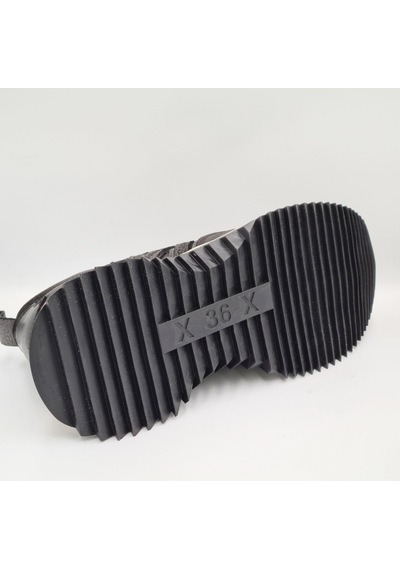 Mammamia D25ka-3700 Siyah Nubuk Siyah Faber Hakiki Deri Kadın Günlük Sneaker Ayakkabı Siyah Mammamia D25ka-3700 Siyah Nubuk Siyah Faber Hakiki Deri Kadın Günlük Sneaker Ayakkabı Siyah
