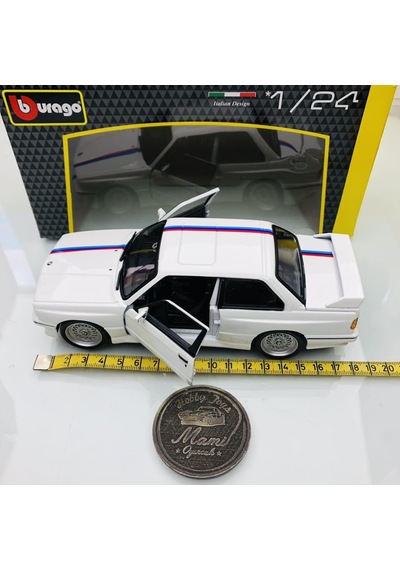 Yeni - New 1988 Bmw M3 E30 White 1:24 Ölçek Burago Marka
