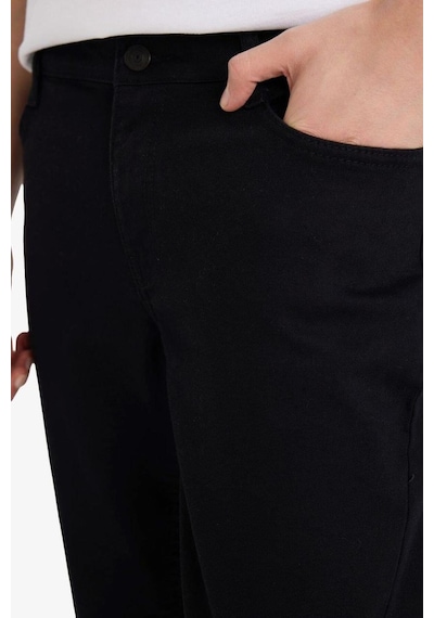 Defacto Pedro Slim Fit Dar Kalıp Normal Bel Dar Paça Jean Pantolon S2711az26spnm40 Siyah-nm40