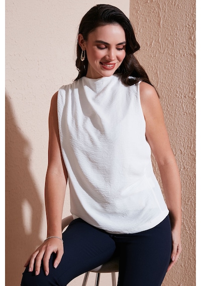 Lela Slim Fit Dik Yaka Omuz Büzgülü Bayan Bluz 6527836 Beyaz