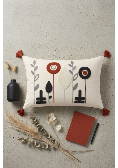 Renkli Modern Çiçek Desenli Kabartmalı Punch Nakışlı Püsküllü Pamuk Dekoratif Kırlent Kılıfı 35x55 Cm Bej