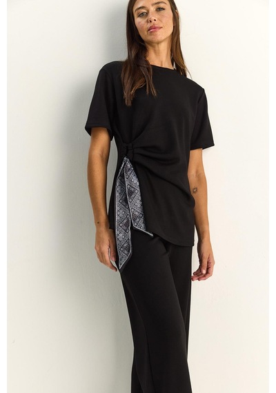 Shade Kadın Fularlı Bağlama Detaylı T-shirt Yüksek Bel Pantolon Alt-üst Takım 7630 60286041 - Siyah