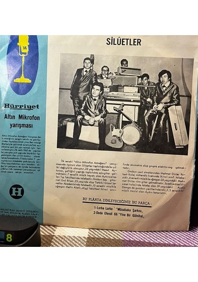 Silüetler Lorke Lorke / Dede Efendi 66 Yine Bir Gülnihal 1966 Altın Mikrofon 45'lik Plak