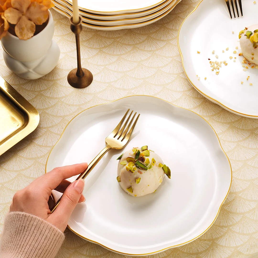 Kütahya Porselen Bone Camila 6 Parça 20 Cm Pasta Tabağı Seti Altın Fileli Beyaz - Altın