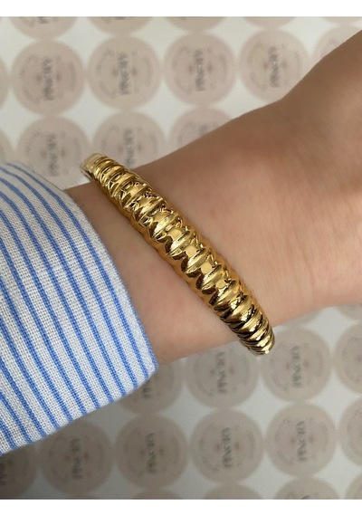 Pinery Jewels Boğumlu Modern Paslanmaz Çelik Kelepçe Bileklik - Günlük Ve Özel Altın
