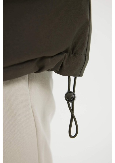 Defacto Regular Fit Kapüşonlu Fermuarlı Parka D1275ax24wnkh428 Haki