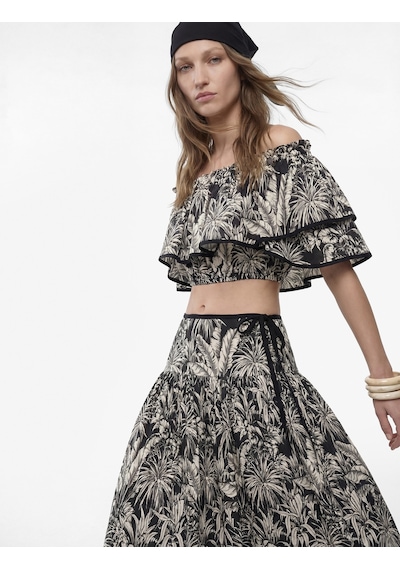Koton Salda Kumaş Floral Desenli Fırfırlı Omuzu Açık Crop Bluz Siyah Desenli 6sak60174ew