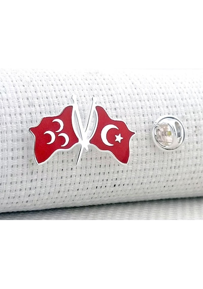 Takıhan Türk Bayrağı Ve Üç Hilal Tasarımlı 925 Ayar Gümüş Rozet Kırmızı