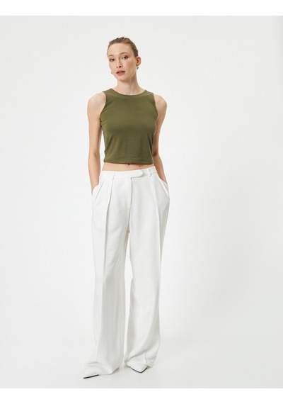 Koton Crop Atlet Basic Bisiklet Yaka Pamuklu Standart Kesim Haki 4sak10102ek Haki