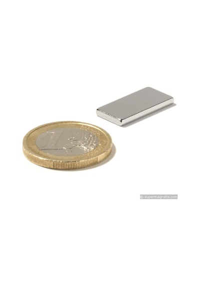Dünya Magnet 10 Adet 20mm X 10mm X 1,5mm Köşeli Güçlü Neodyum Mıknatıs