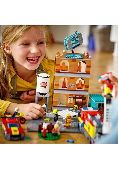 LEGO® City 60321 İtfaiye 766 Parça