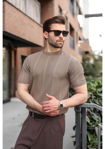 Madmext Açık Kahverengi Regular Fit Bisiklet Yaka Fitilli Triko Erkek Tişört E7490