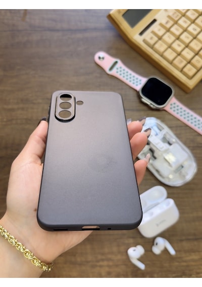 Samsung Galaxy A17 Uyumlu Süper İnce Mat Ultra Thin Silikon Kılıf Siyah