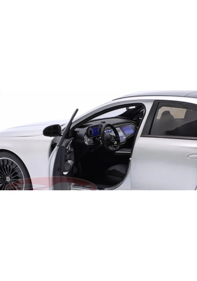 İscale 1800611 1/18 Mercedes-benz E Class W214 2023 White