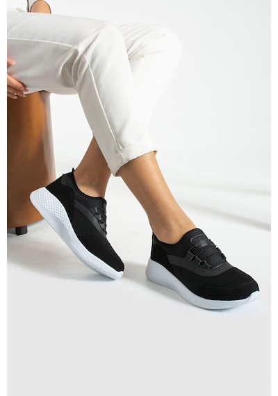 Siyah Beyaz Anatomik Esnek Taban Slip-on Spor Ayakkabı Günlük Sneaker Siyah-Beyaz