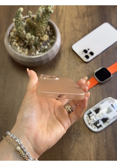 Apple iPhone 16 Pro Uyumlu Süper İnce Mat Ultra Thin Silikon Kılıf Çöl