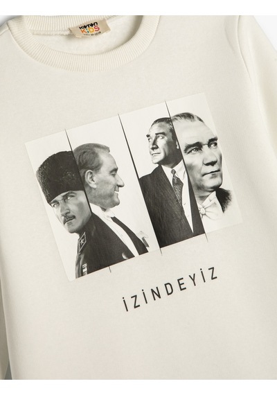 Koton Atatürk Baskılı Sweatshirt Şardonlu Bisiklet Yaka Beyaz 5wkb10089tk Beyaz