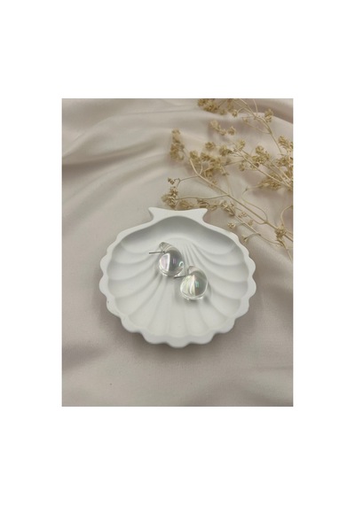 Lunarie Şeffaf Opal Yansımalı Damla Küpe Modern, Minimalist Beyaz