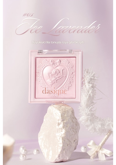 Dasique İnci Taneleriyle Yoğun Işıltı Sunan Özel Tasarımlı Aydınlatıcı Luxe Glow Highlighter 03 Ice Lavender