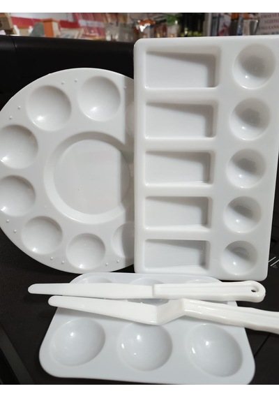 Giorgione 5li Palet Seti 3 Palet+2 Spatula Beyaz Sert Plastik Kolay Temizlenebilen Malzeme