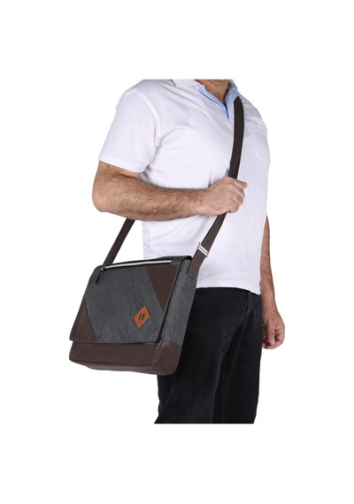 Strong Bag Strong 15.6 İnch Laptop Bölmeli Omuz Askılı Postacı Çantası Kft03 Füme Çok Renkli