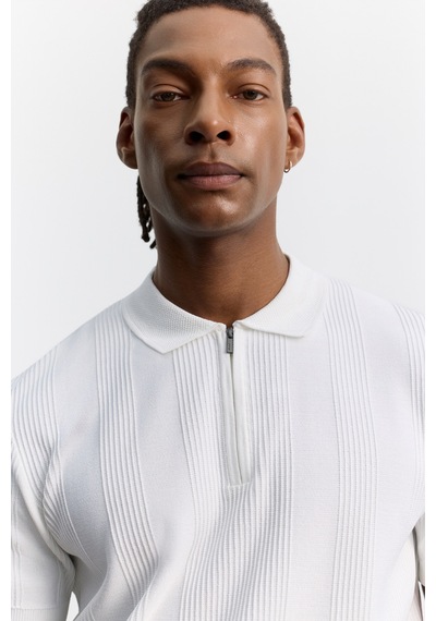 Avva Erkek Siyah Polo Yaka Fermuarlı Kolay Ütülenen Kırışmaz Regular Fit Triko T-shirt A62y5007 Ekru Avva Erkek Siyah Polo Yaka Fermuarlı Kolay Ütülenen Kırışmaz Regular Fit Triko T-shirt A62y5007 Ekru