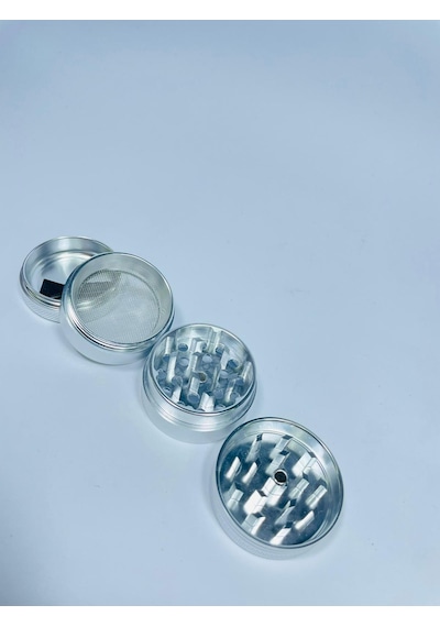 Çelik TutunÖğütücü 4 Katmanlı Paslanmaz Grinder SilverRenk//40mm