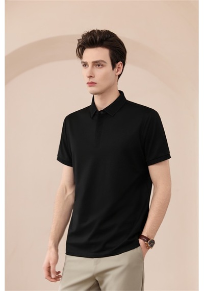 New Performance Premium Polo T-shirt %53,8 Polyester %37,2 Pamuk %2,5 Spandex %2,0 Asetat %1,7 Bakır Amonyak %1,5 Dut İpeği %1,3 Keten Siyah