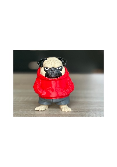 Kapüşonlu Pug Figürü 10cm