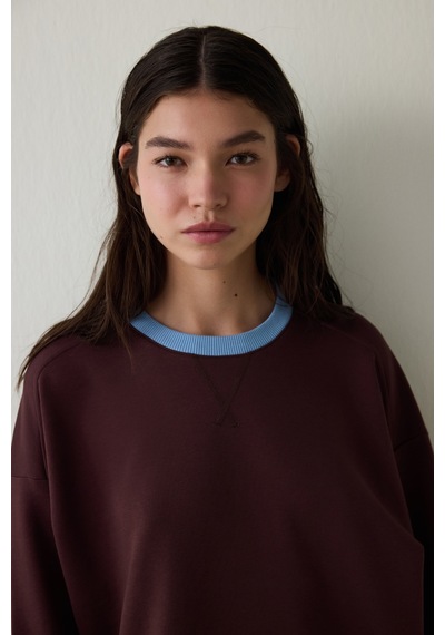 Penti Kahverengi Çiçek Desenli Yakalı Oversize Sweatshirt - Inspired by Flora
