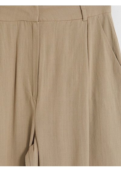 Lcw Comfort Bej Geniş Paça Pileli Kadın Kumaş Pantolon