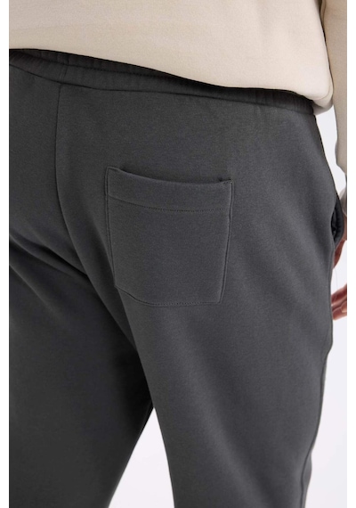 DeFacto Regular Fit Eşofman Altı Beli Lastikli Basic Düz Cepli Düz Paça D9707AX24AUAR226